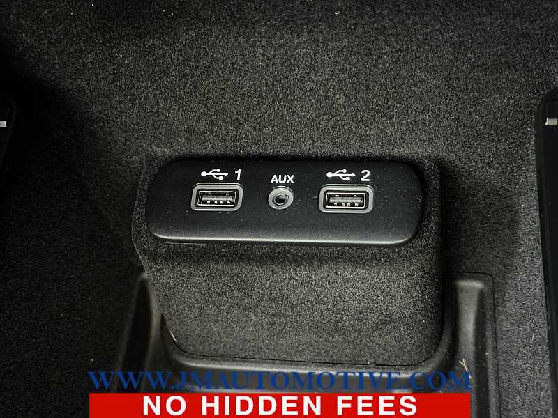 Used 2019 Chrysler 300 Limited image 38