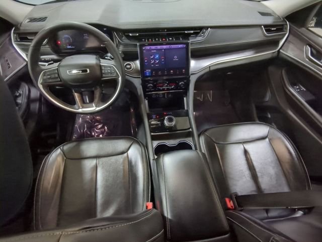 Used 2023 Jeep Grand Cherokee Limited image 20