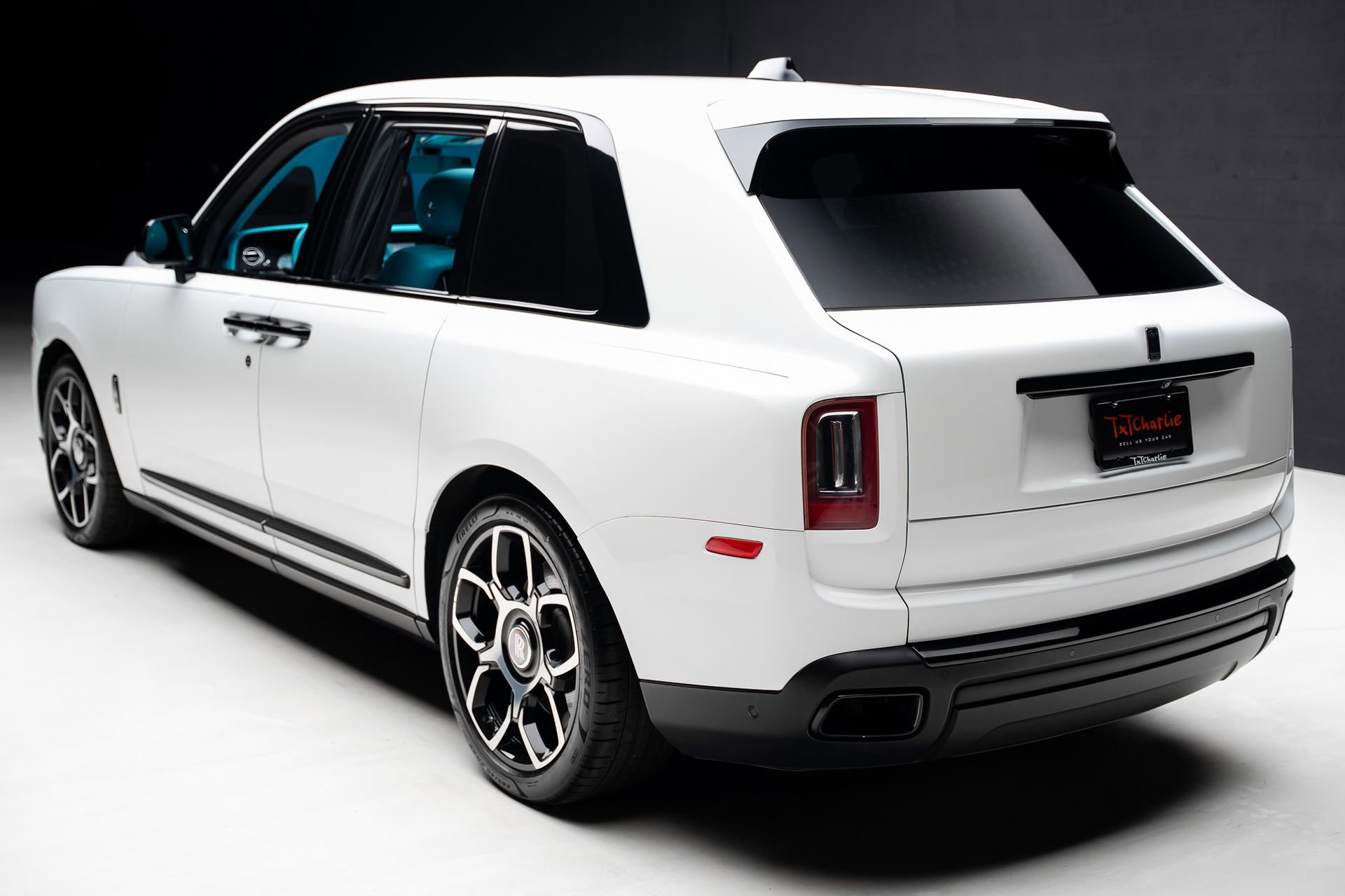 Used 2019 Rolls-Royce Cullinan AWD/4WD image 25