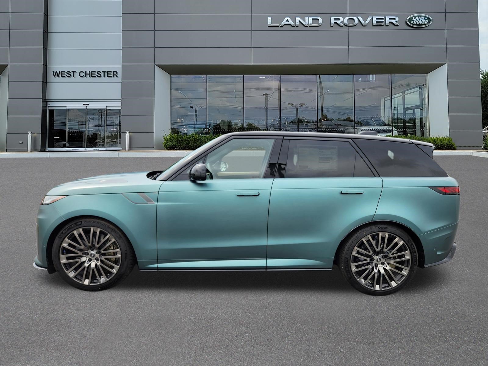 Used 2025 Land Rover Range Rover Sport SV Edition Two AWD/4WD image 5