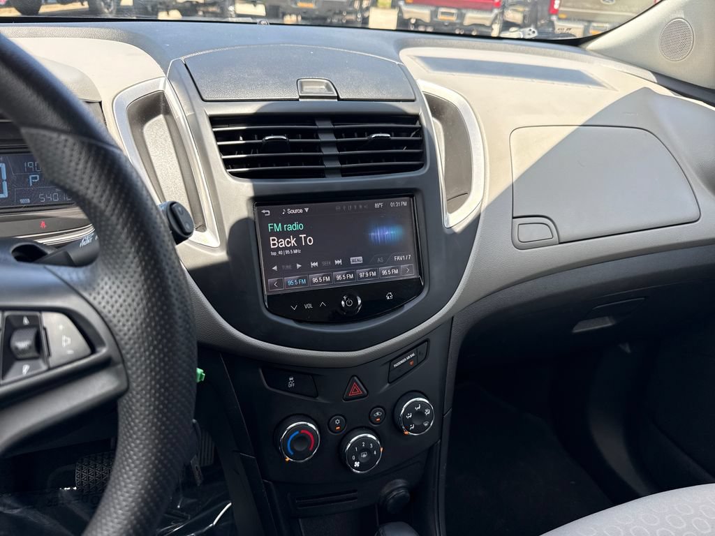 Used 2016 Chevrolet Trax LS FWD image 18