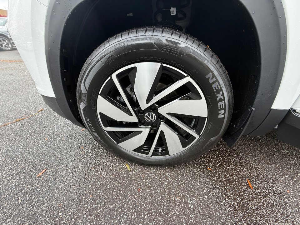 New 2026 Volkswagen Atlas SEL image 27