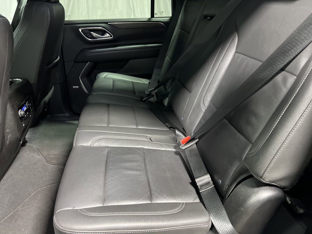 Used 2024 Chevrolet Suburban LT image 20