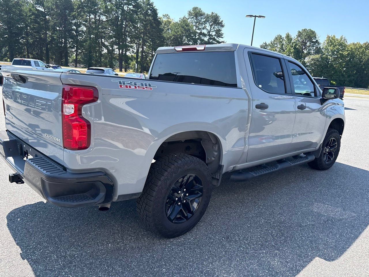 Used 2025 Chevrolet Silverado 1500 Custom Trail Boss AWD/4WD image 10