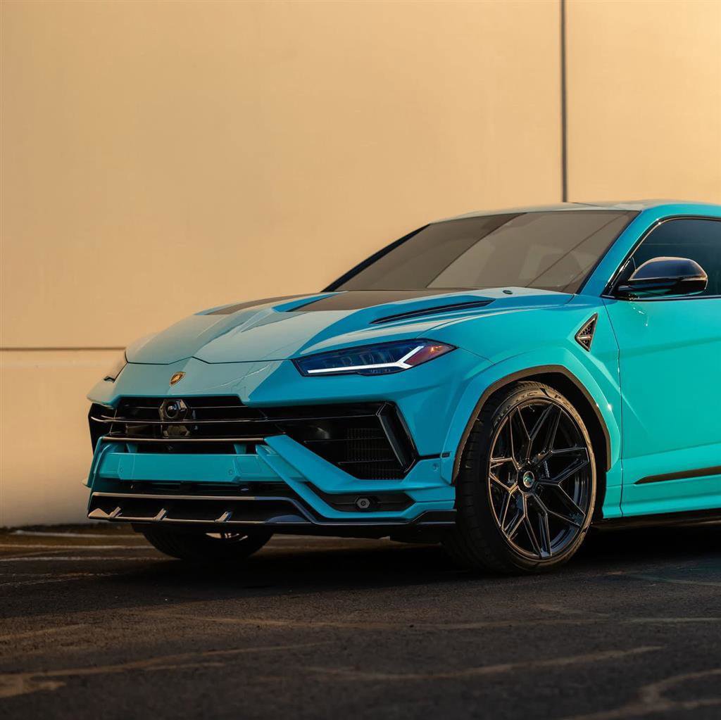 Used 2024 Lamborghini Urus S AWD/4WD image 9