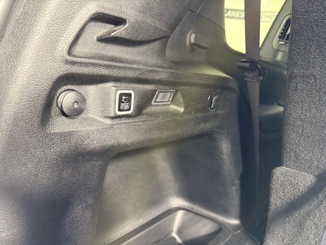 Used 2024 Jeep Grand Cherokee L Altitude image 12