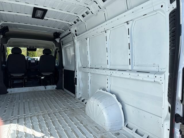 Used 2025 RAM ProMaster 3500 w/ Convenience Group FWD image 10