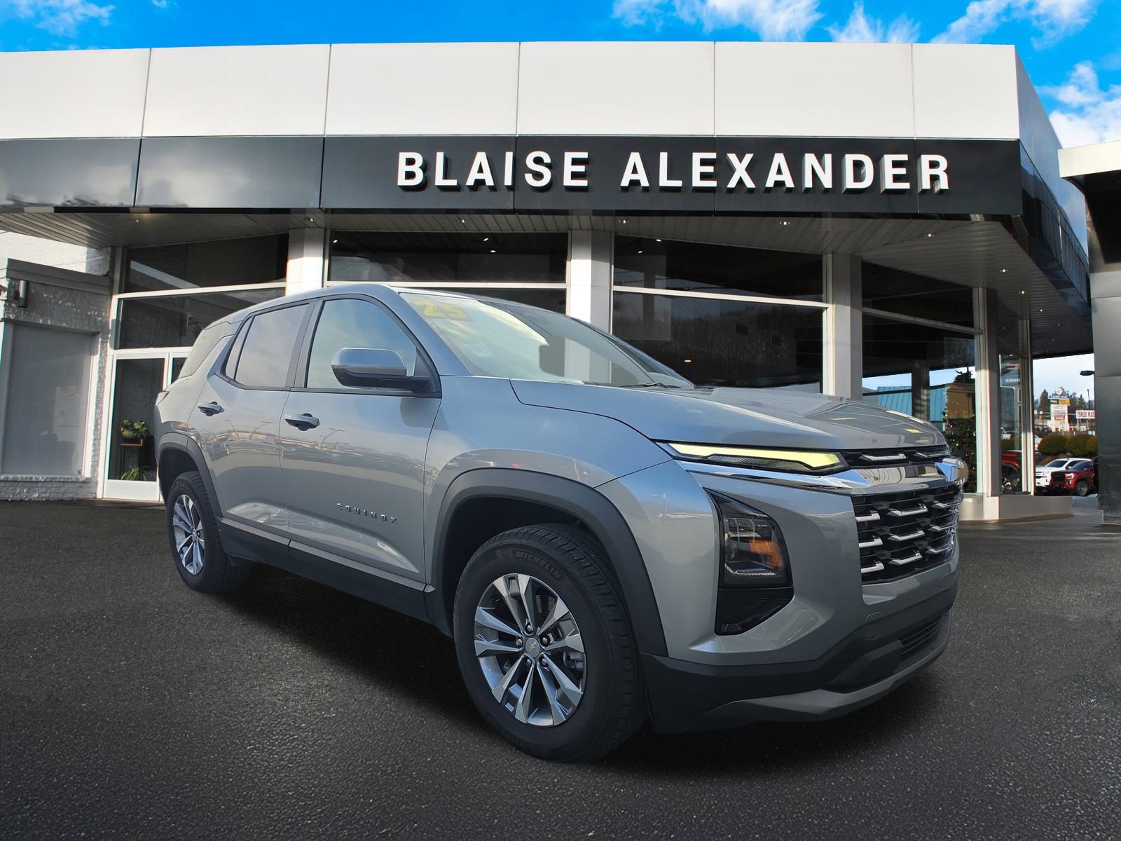 Used 2025 Chevrolet Equinox LT image 1