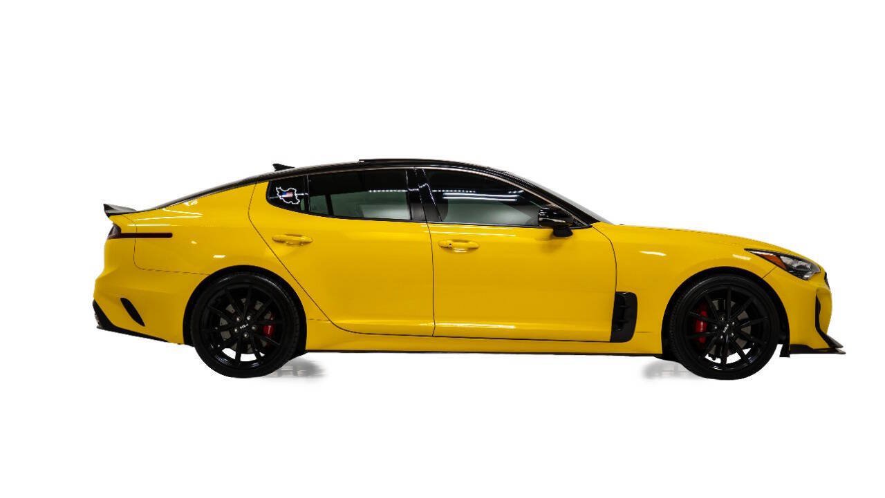 Used 2018 Kia Stinger GT2 AWD/4WD image 3