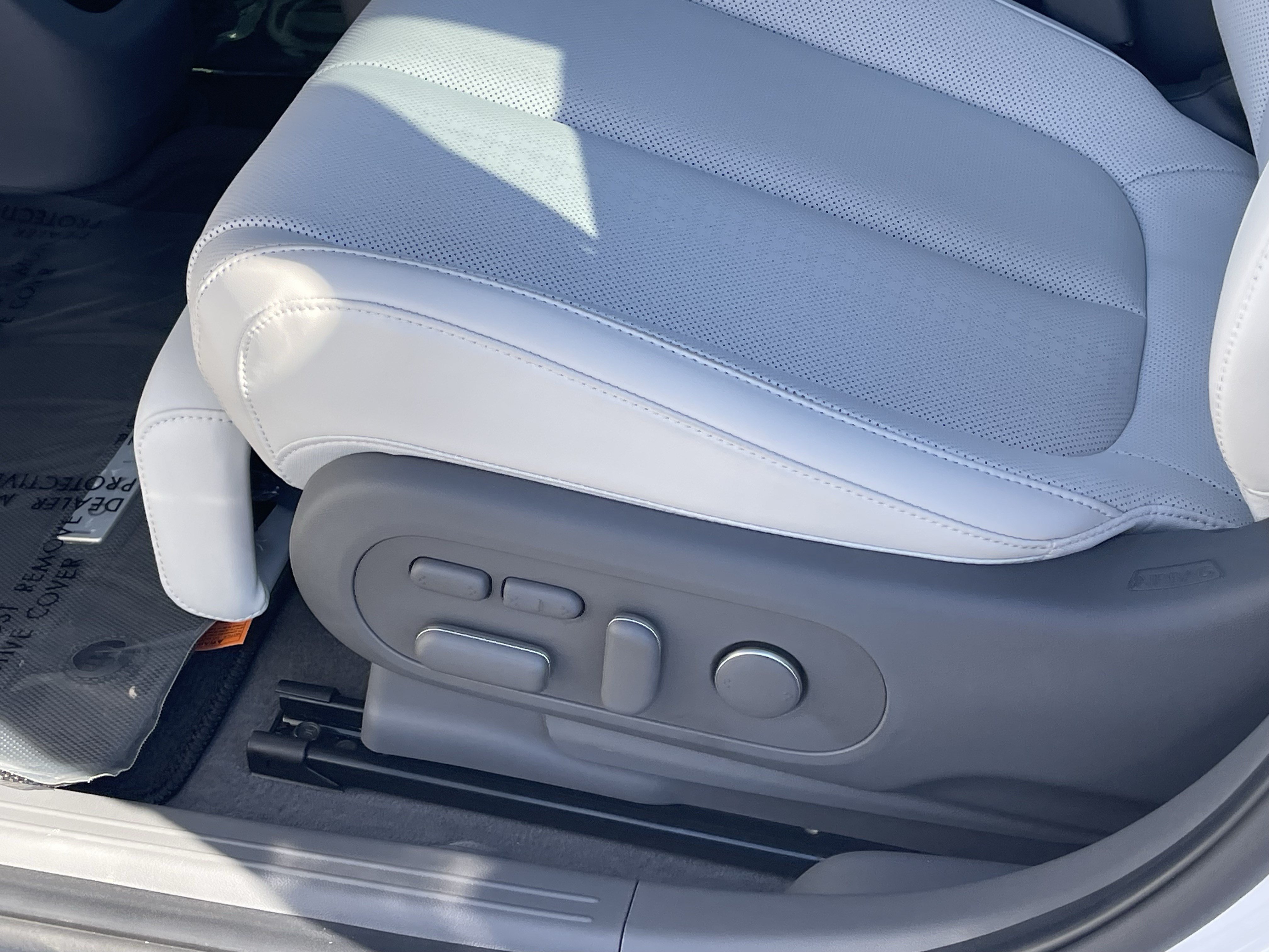 Certified 2026 Hyundai Ioniq 5 Limited RWD image 19