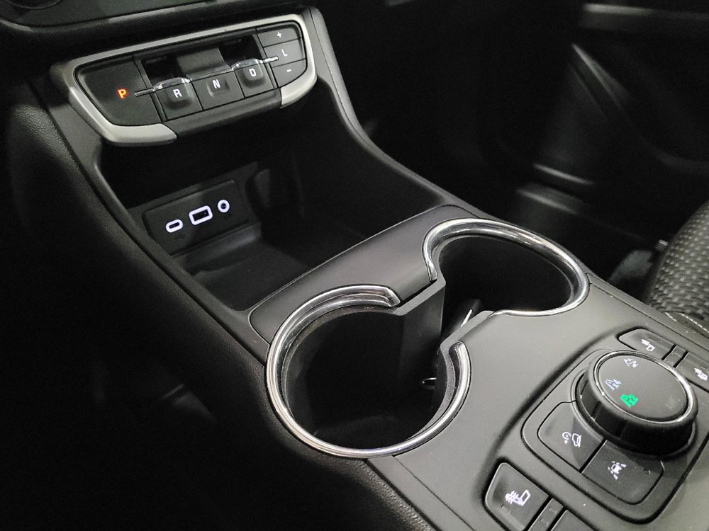 Used 2022 GMC Terrain SLE w/ Driver Convenience Package image 26