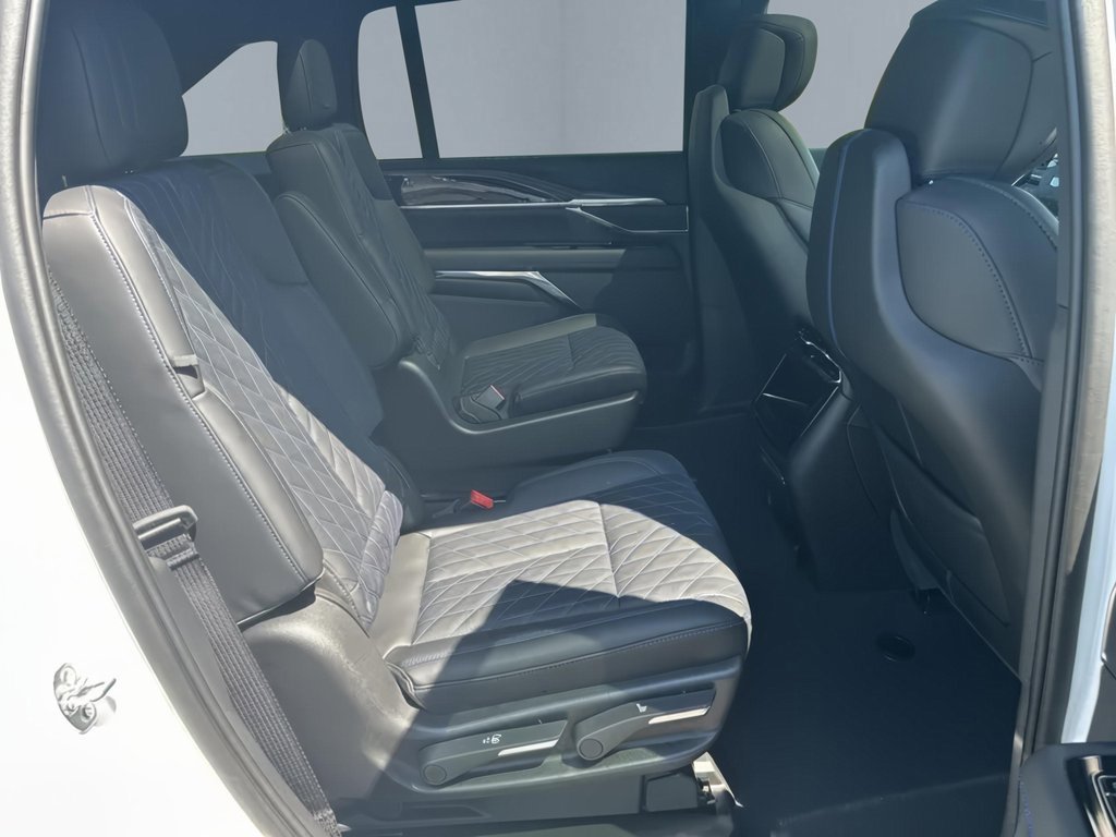 New 2025 Cadillac Escalade IQ Luxury 1 image 19