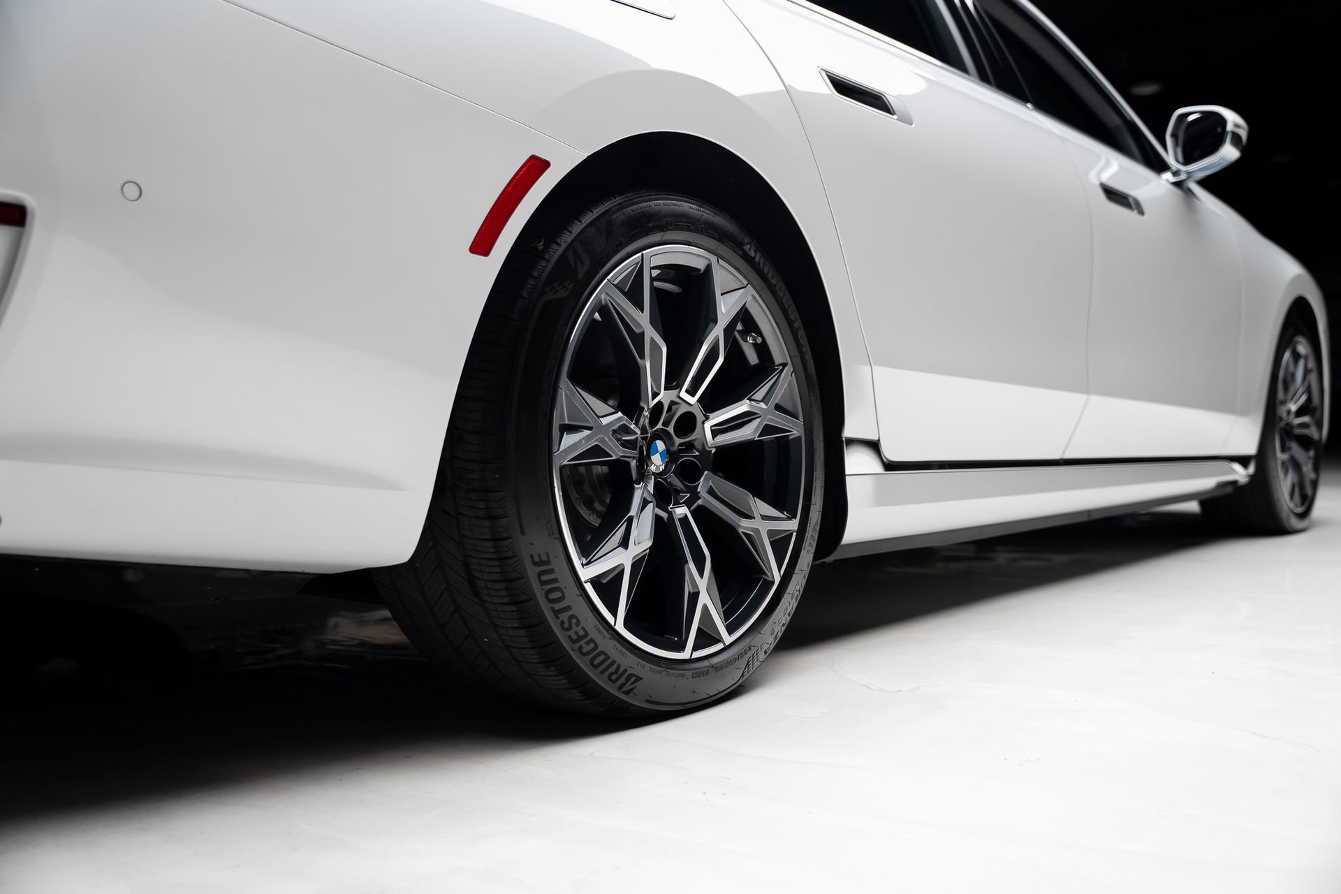 Used 2023 BMW i7 xDrive60 AWD/4WD image 78