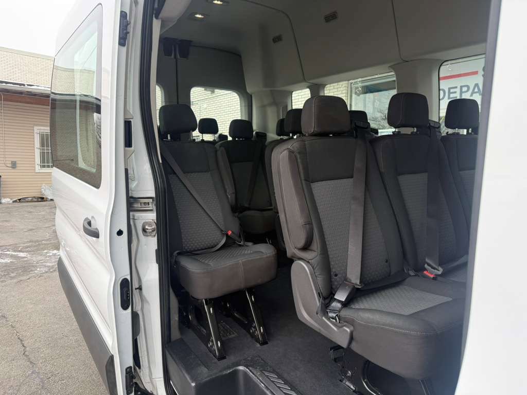 Used 2022 Ford Transit 350 XLT image 46