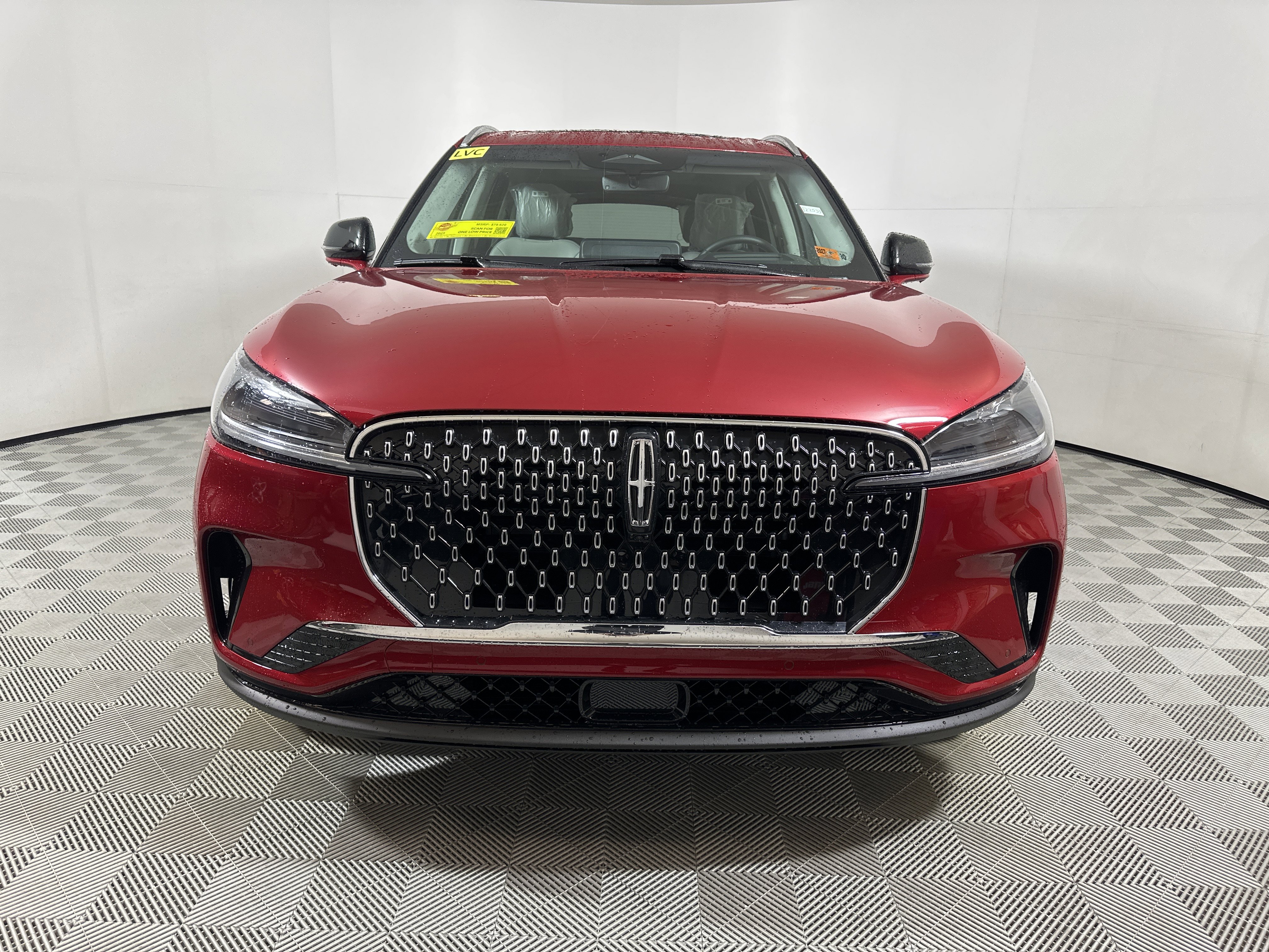 New 2025 Lincoln Aviator AWD w/ Equipment Group 101A image 2