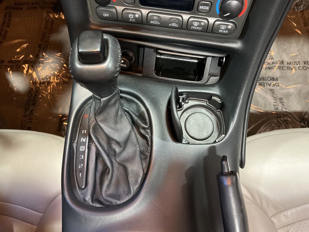 Used 1999 Chevrolet Corvette Convertible w/ Performance Handling Pkg image 26