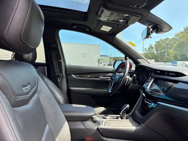 Used 2023 Cadillac XT6 Sport w/ Technology Package AWD/4WD image 23