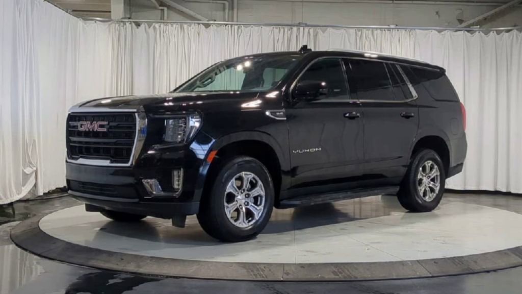 Used 2023 GMC Yukon SLE image 4