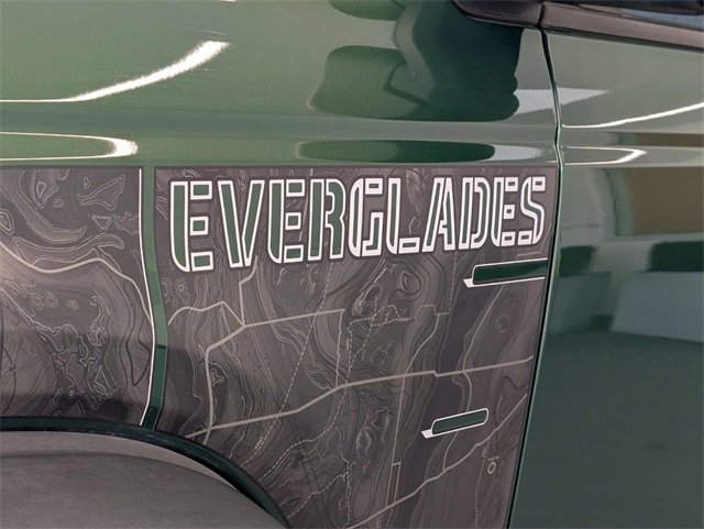Used 2023 Ford Bronco Everglades image 4