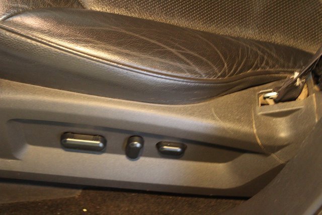 Used 2015 Lincoln MKX Base 4D Sport Utility w/ Equipment Group 101A image 16