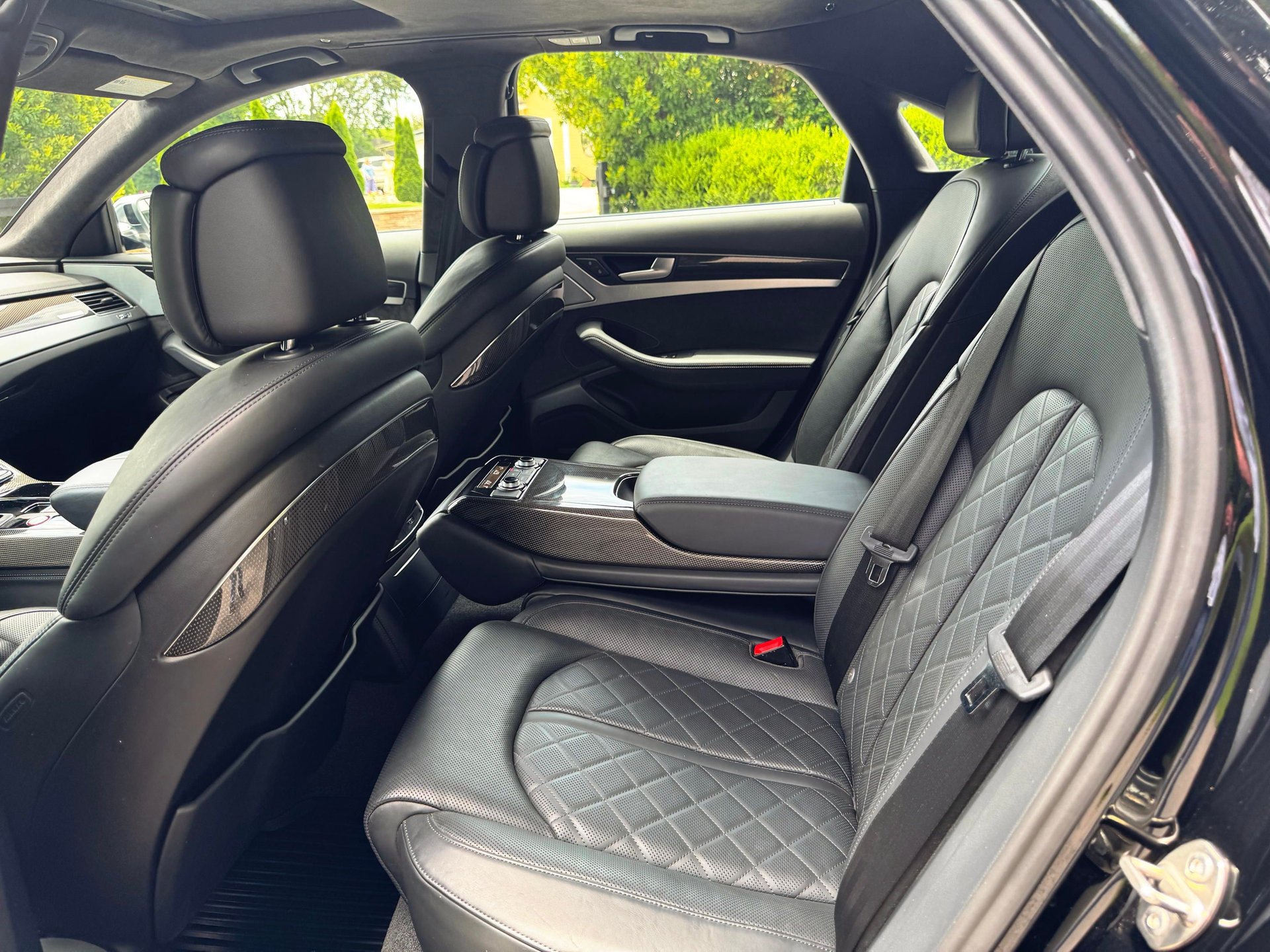 Used 2017 Audi S8 Plus AWD/4WD image 33
