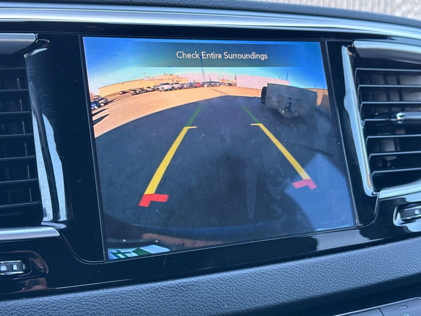 Used 2020 Chrysler Pacifica Touring-L w/ S Appearance Package image 21