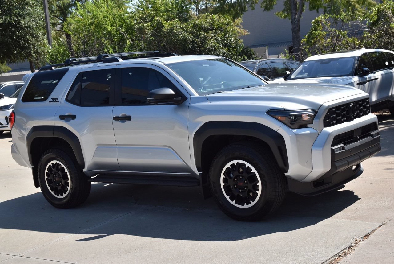 Used 2025 Toyota 4Runner TRD Off-Road Premium w/ Tow Technology Package AWD/4WD image 5