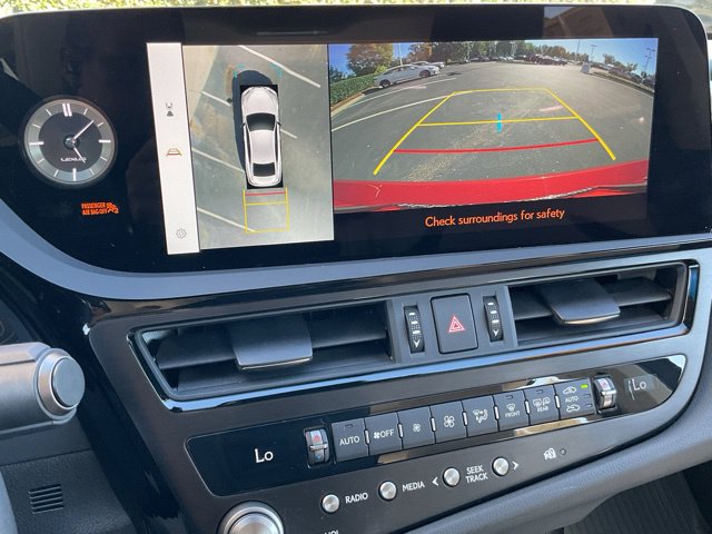 Used 2025 Lexus ES 350 Ultra Luxury FWD image 25