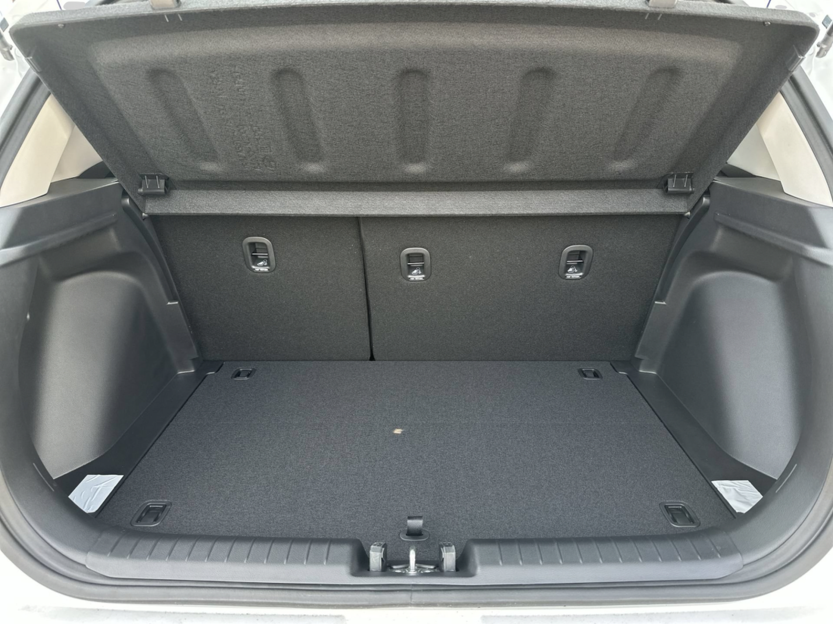 New 2026 Hyundai Venue SE FWD image 18