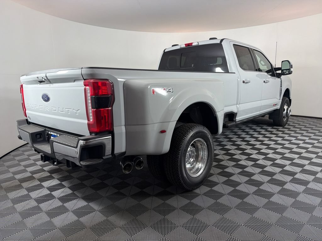 New 2026 Ford F350 Lariat w/ Lariat Premium Package AWD/4WD image 3
