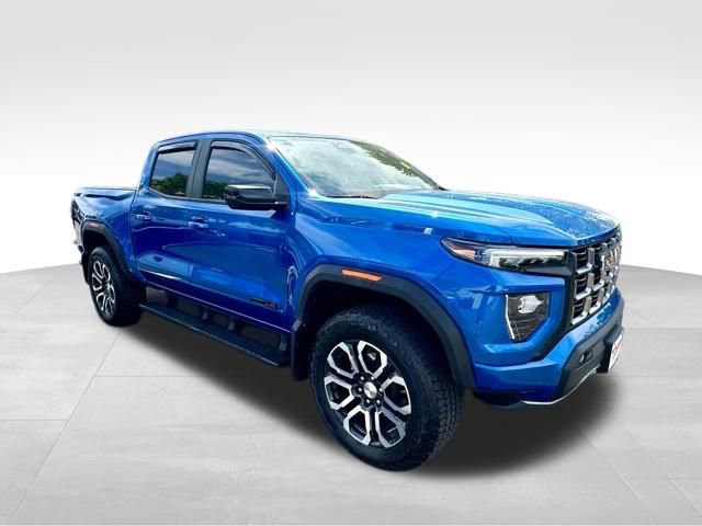 Used 2024 GMC Canyon AT4 w/ AT4 Premium Package AWD/4WD image 11