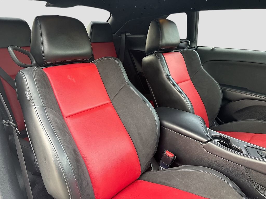 Used 2021 Dodge Challenger R/T w/ Performance Handling Group image 28