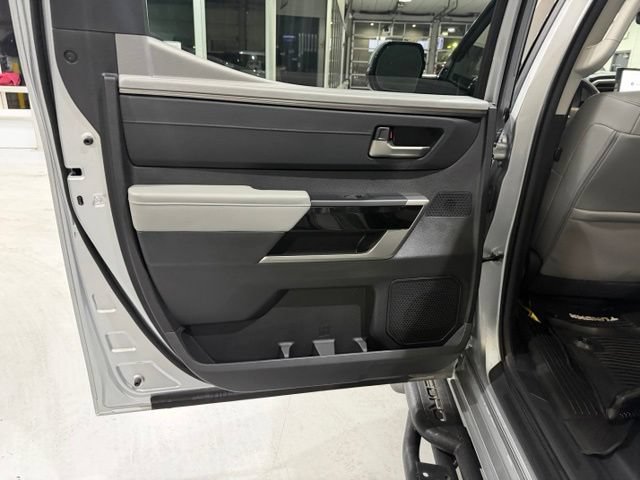 Used 2023 Toyota Tundra Limited AWD/4WD image 35