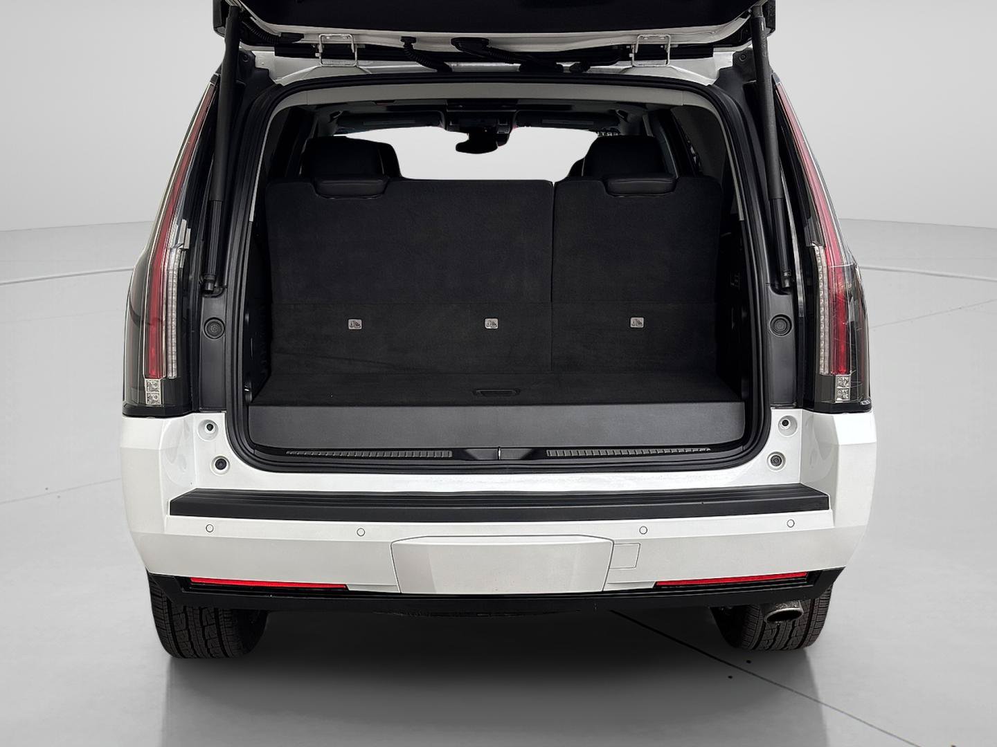 Used 2020 Cadillac Escalade Luxury AWD/4WD image 7