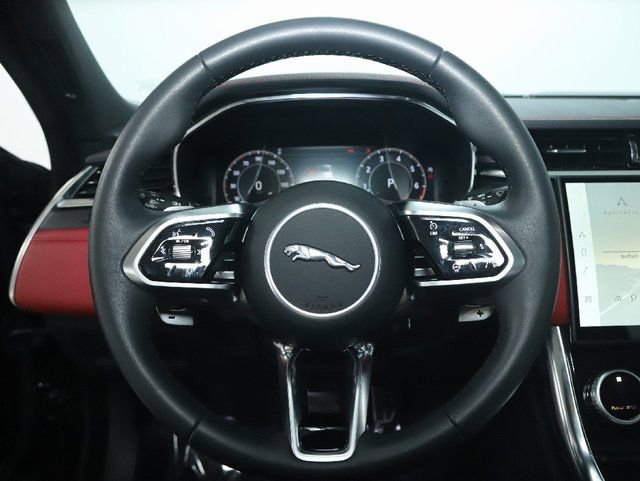 Used 2024 Jaguar XF R-Dynamic SE image 20