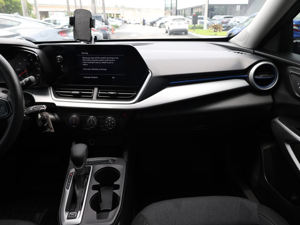 Used 2024 Chevrolet Trax LS FWD image 20