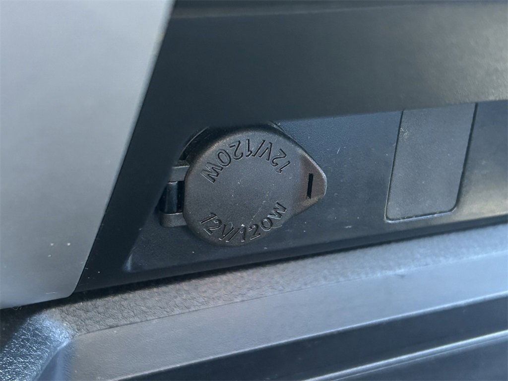 Used 2018 Toyota Tundra SR5 image 31