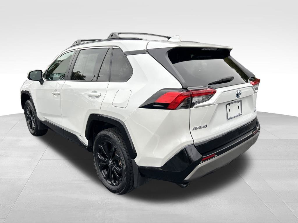 Certified 2024 Toyota RAV4 SE w/ Convenience Package AWD/4WD image 3