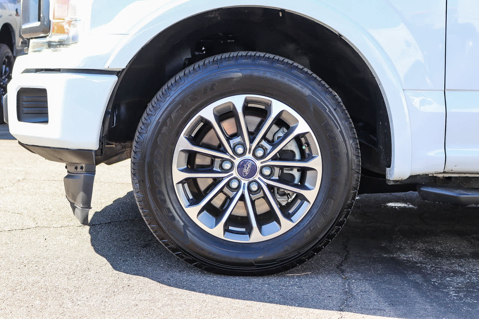 Used 2018 Ford F150 XLT w/ Equipment Group 302A Luxury RWD image 10