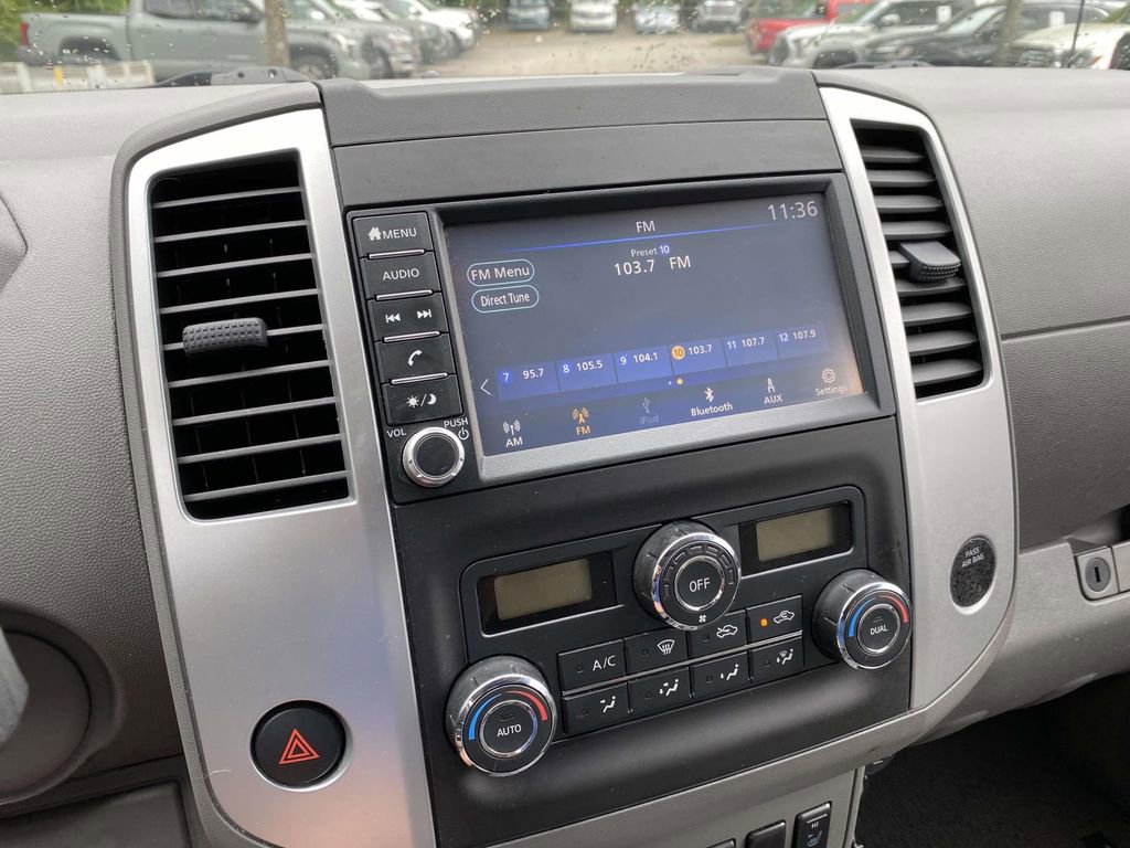 Used 2021 Nissan Frontier SV AWD/4WD image 24