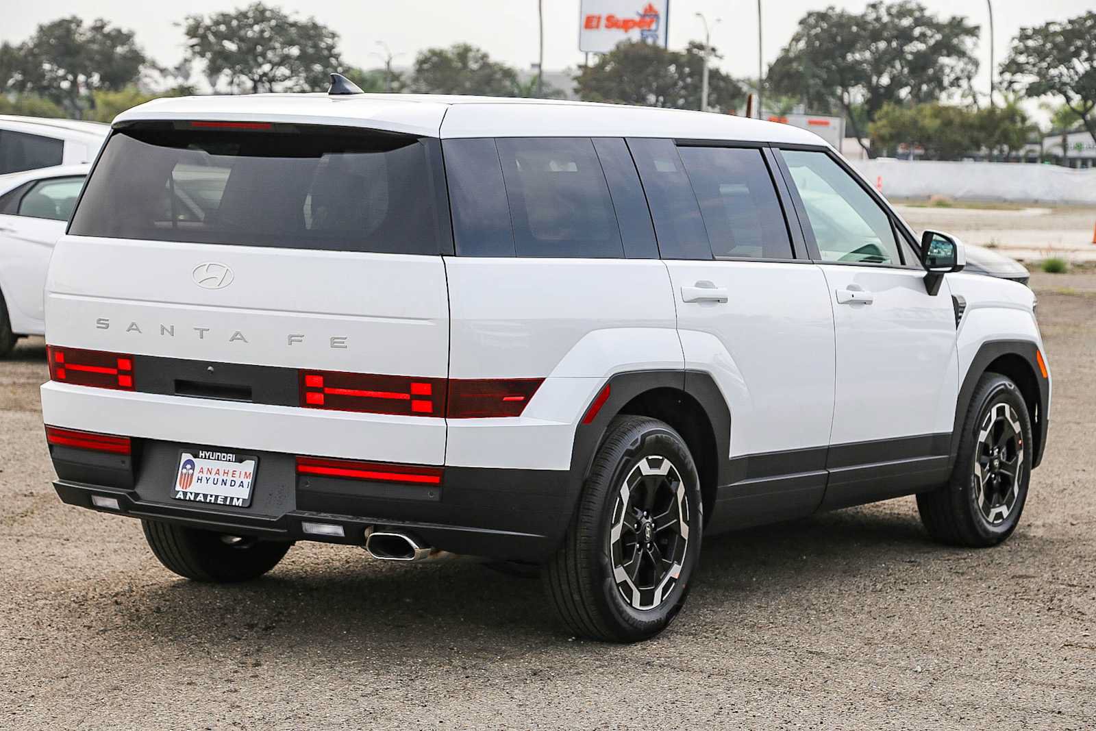 New 2026 Hyundai Santa Fe SE FWD image 7