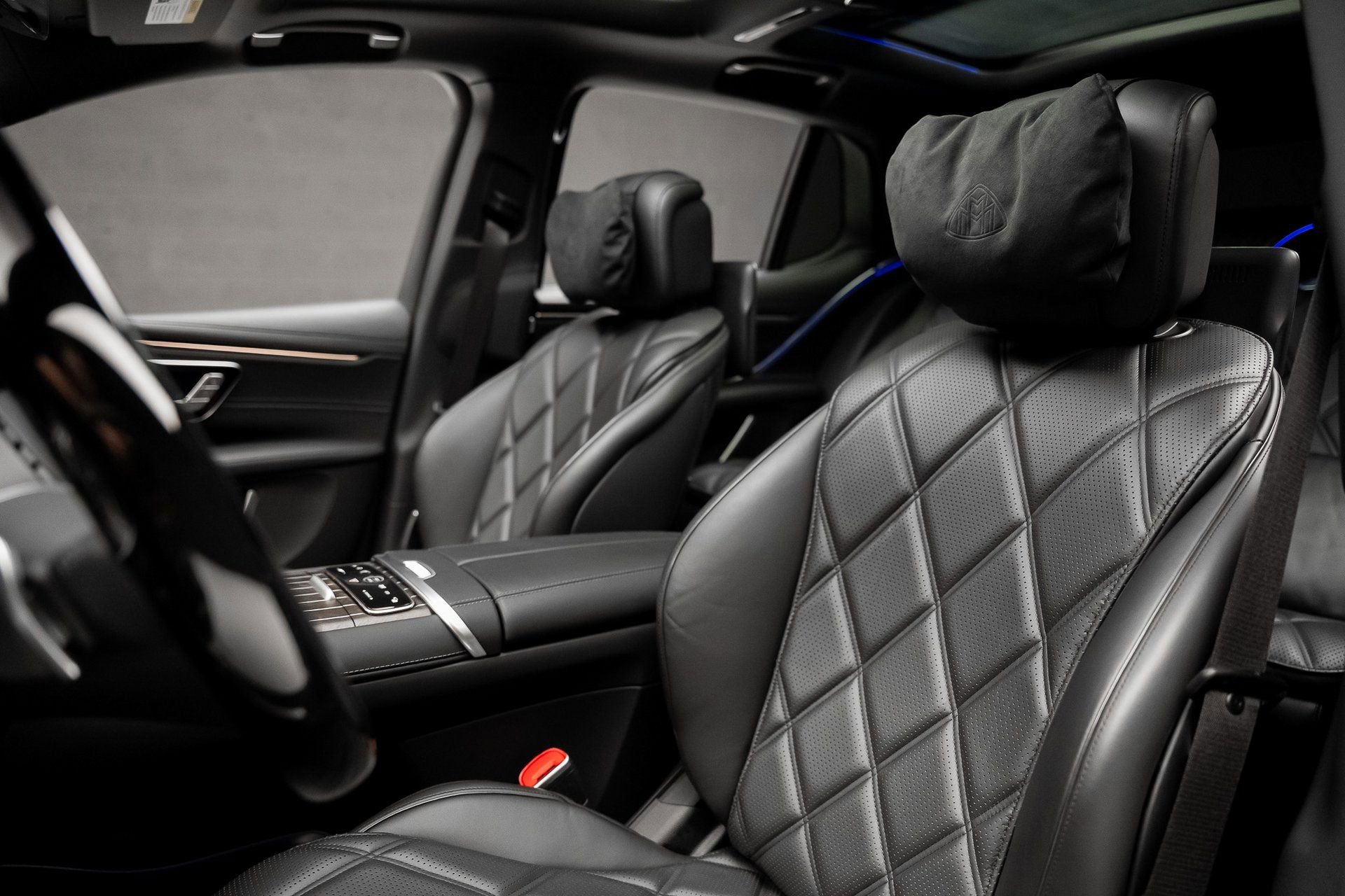 Used 2024 Mercedes-Benz Maybach EQS 680 4MATIC image 61