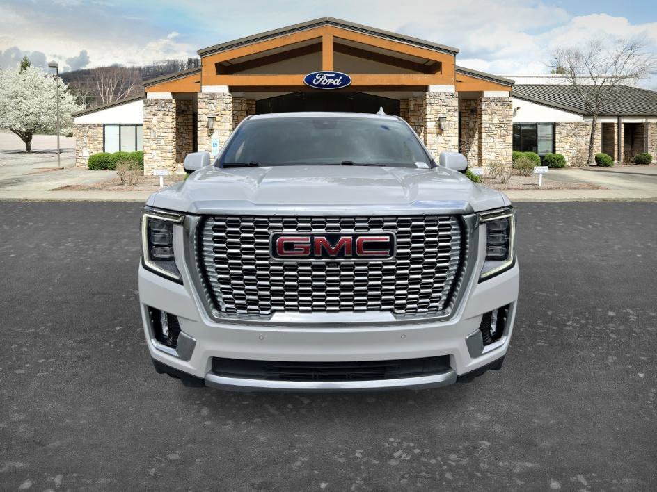 Used 2024 GMC Yukon Denali AWD/4WD image 2