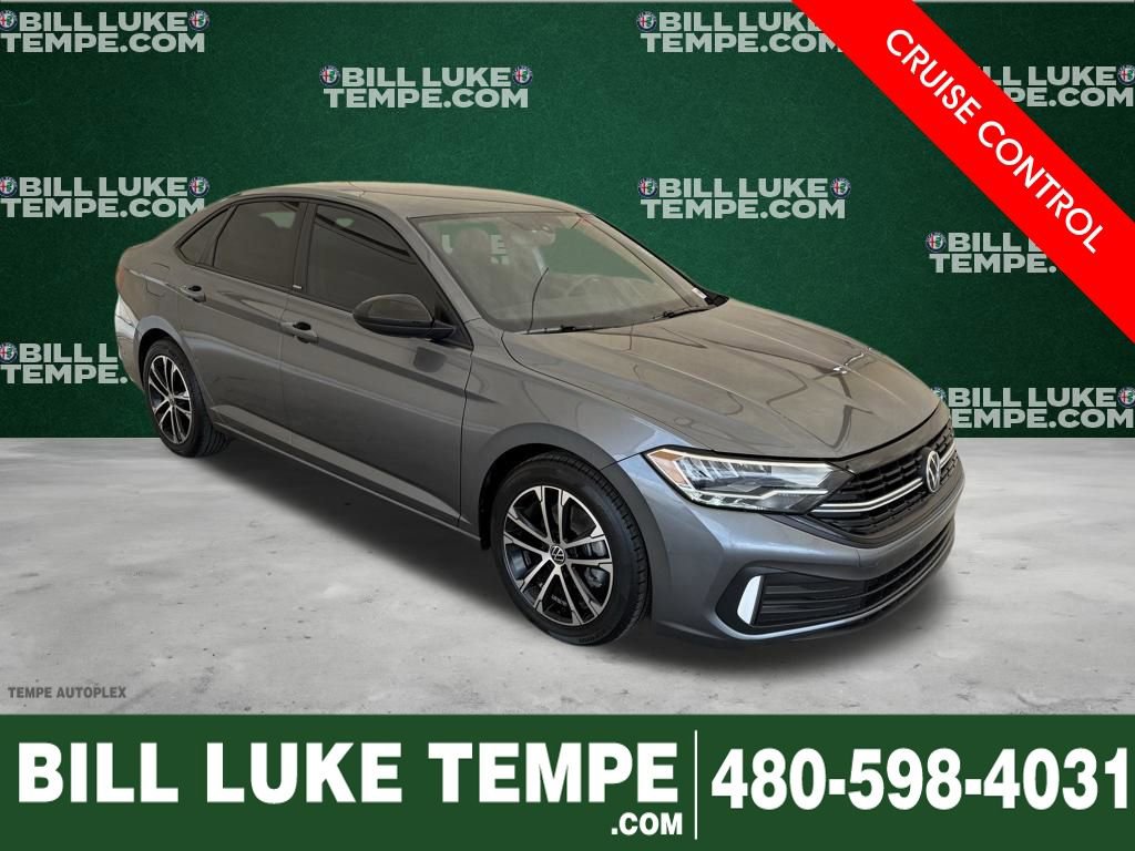 Used 2023 Volkswagen Jetta Sport image 1