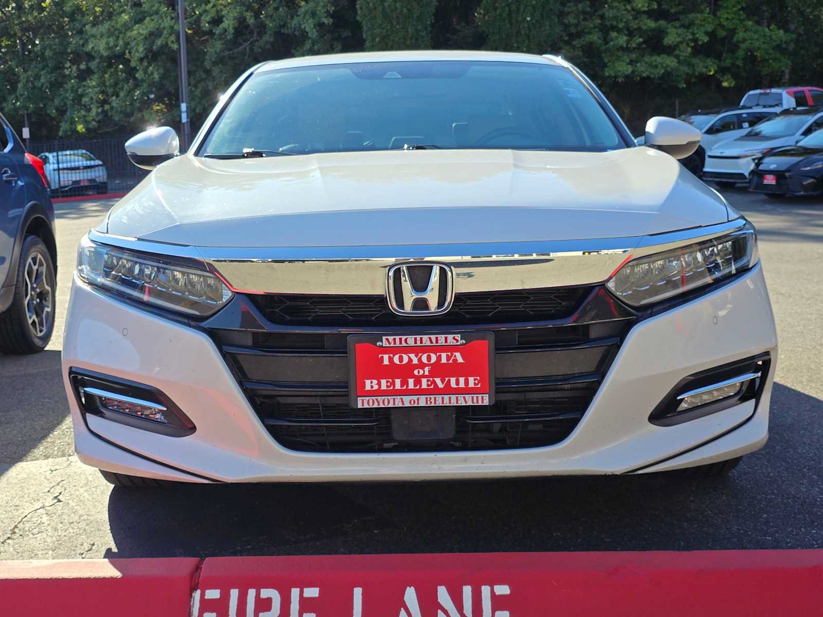 Used 2020 Honda Accord Touring image 2