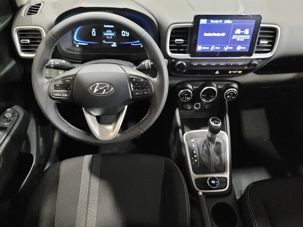 Used 2024 Hyundai Venue SEL FWD image 22