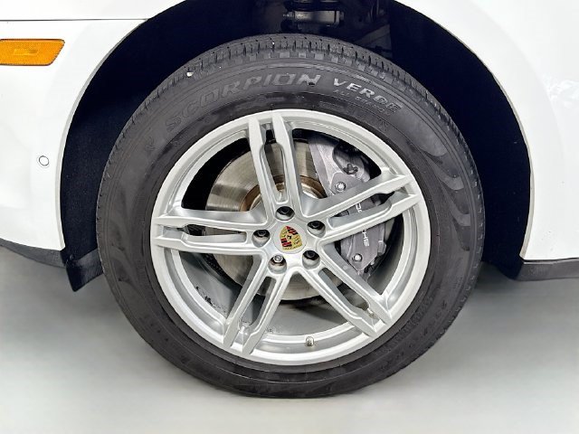 Used 2023 Porsche Macan AWD/4WD image 37