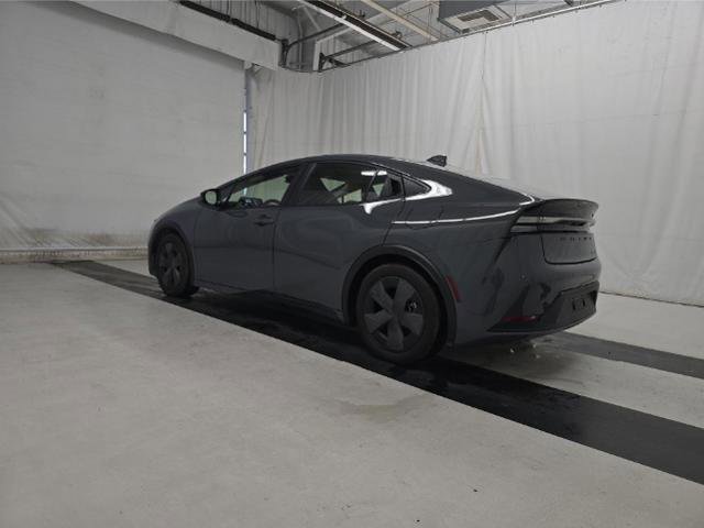 Used 2025 Toyota Prius Plug-In Hybrid image 4