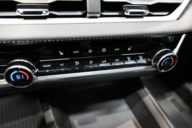 New 2026 Chevrolet Equinox LT image 17