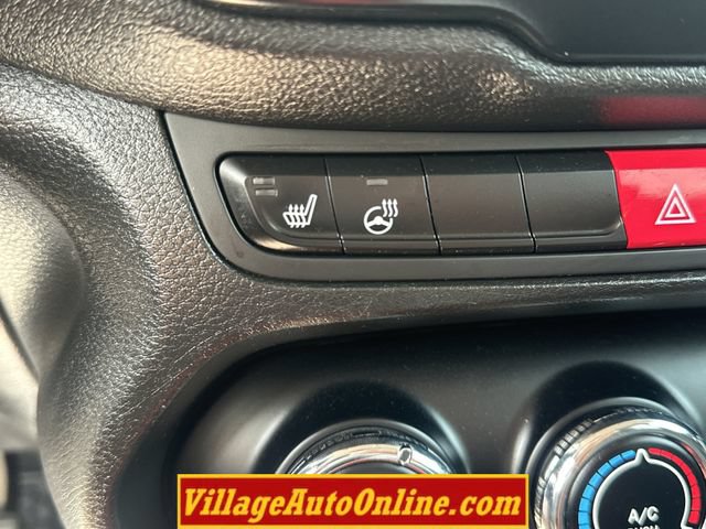 Used 2017 Jeep Renegade Trailhawk AWD/4WD image 18